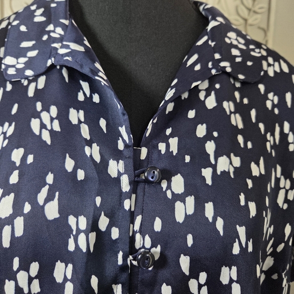 ⭐️Coldwater Creek Navy and White Women's Top Size L - Picture 2 of 5